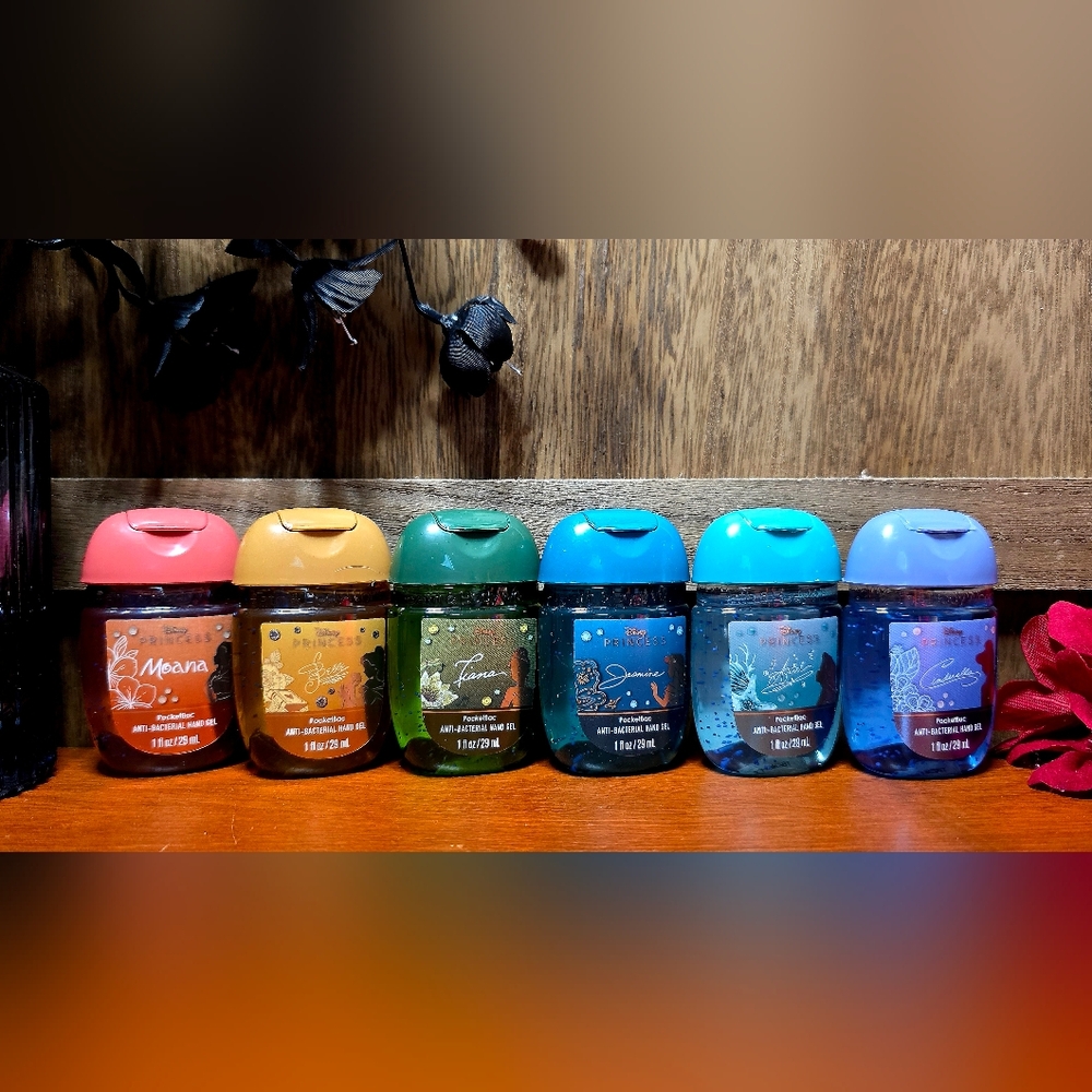 (6) B&BW Disney Princess Pocketbac Hand Sanitizers (COMPLETE SET)